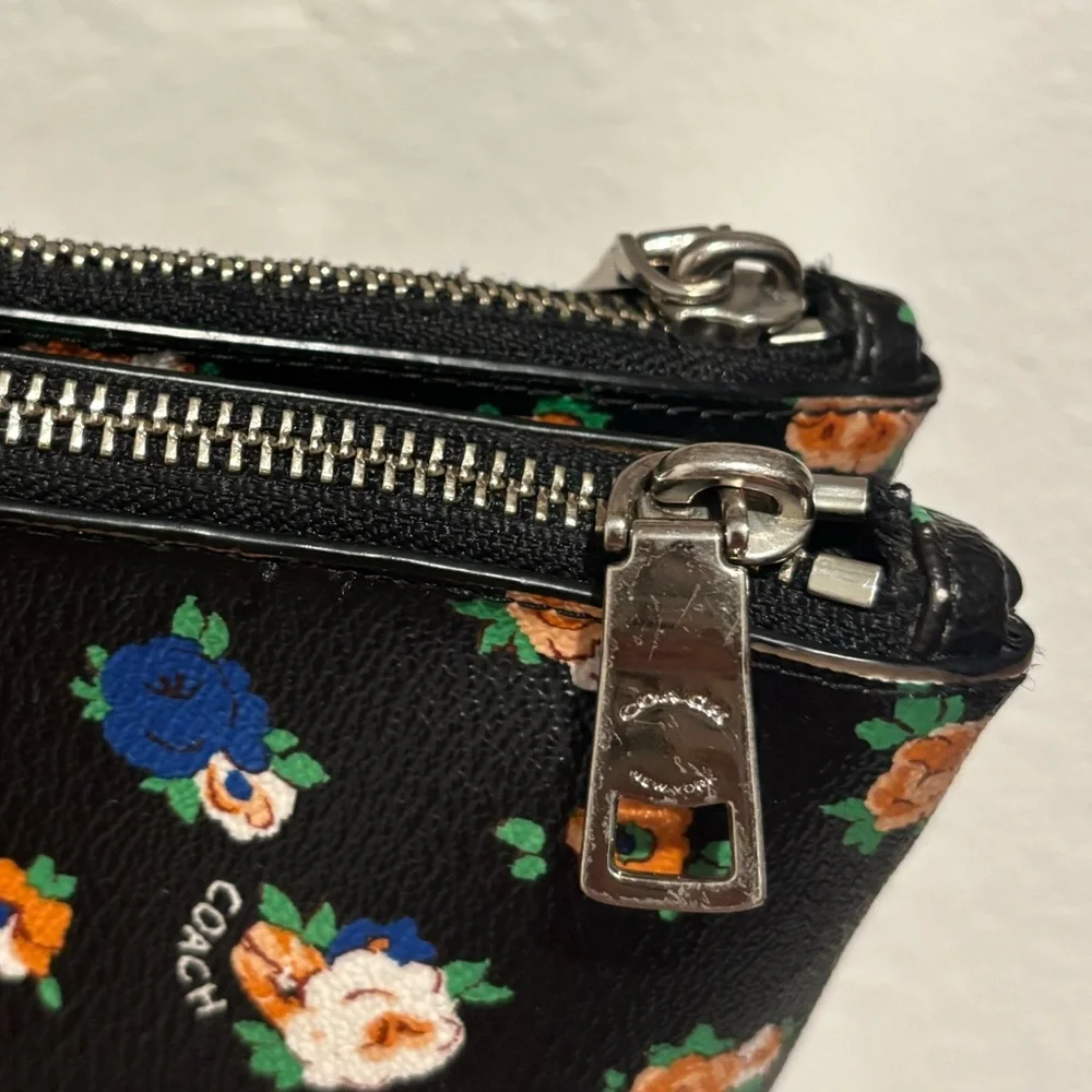 Coach Lyla Tea Rose Floral Print Crossbody Purse, small/medium size. - Picture 6 of 8